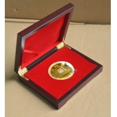 2013年3月南方医院神经外科论坛活动黄金纪念币盒子制作