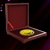 2015年1月：珠海丽人定制纯银镶嵌纯金币银包金纪念币定制