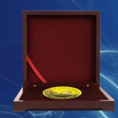 2015年4月制造　佛山东建集团成立30周年纯金纪念币制作